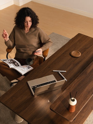 Höhenverstellbarer Schreibtisch