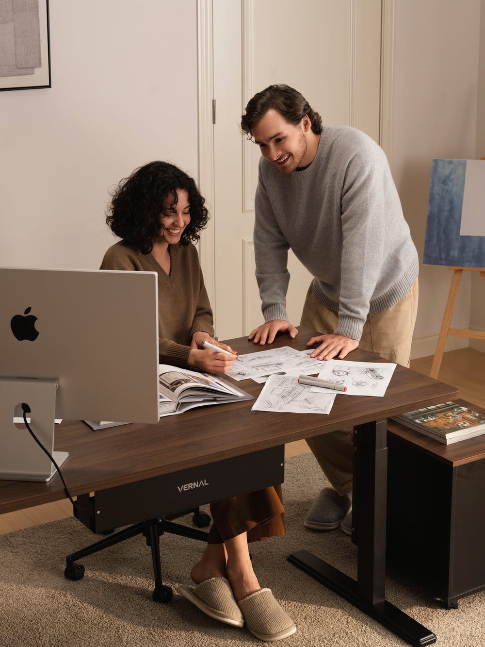 Höhenverstellbarer Schreibtisch-4