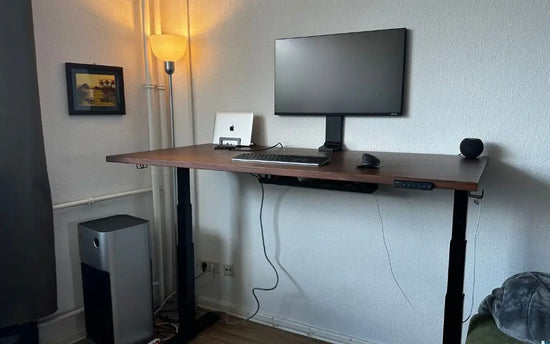 höhenverstellbarer Schreibtisch im Klardigital-Test