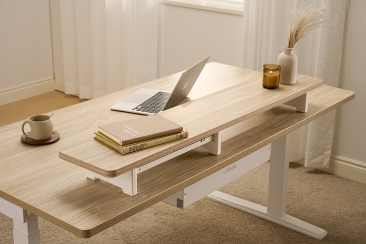 Helles Walnussholz höhenverstellbarer Schreibtisch Weiß Gestell-4