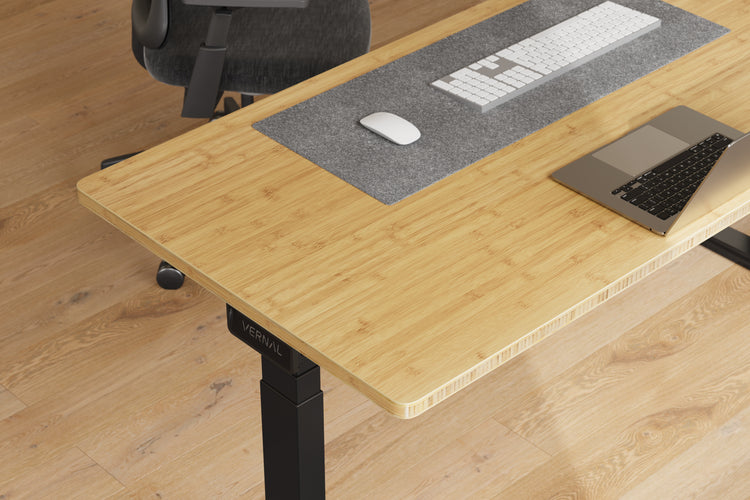 Natur_Bambus höhenverstellbarer Schreibtisch Schwarz Gestell-4