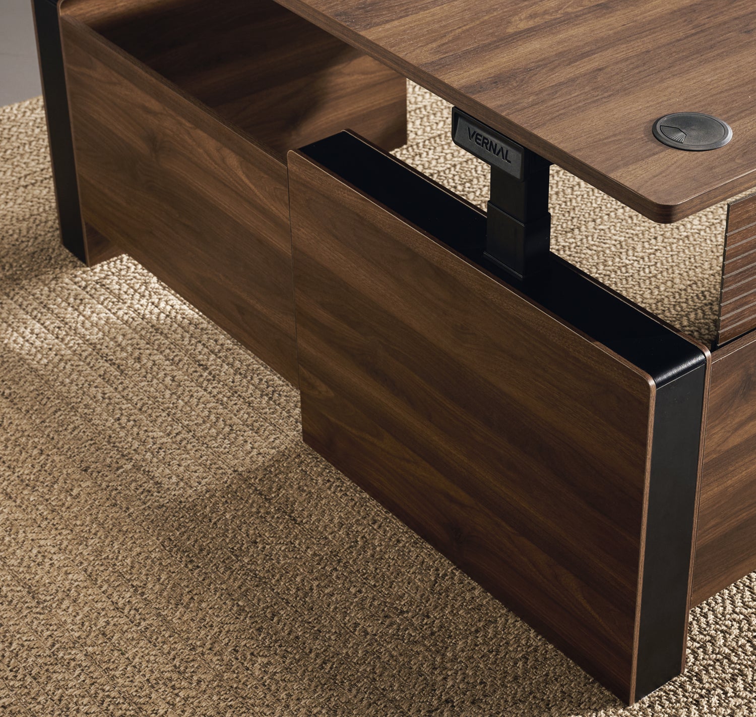 Schreibtischverkleidung